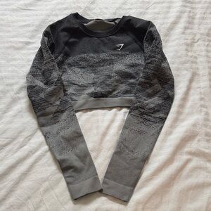 Gymshark Black and Gray Cropped Sweater